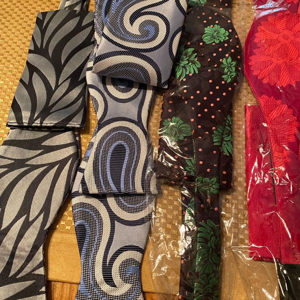 Men fabulous bow tie sets for the Man of God
